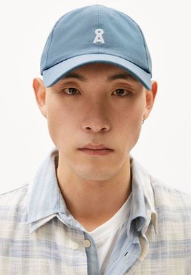 YENAAS BOLD CAP | pigment blue
