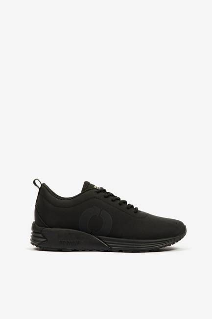 BLACK CHICAGO TRAINERS