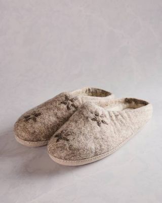 Light Grey - Embroidered Floral Slipper - Care by Me