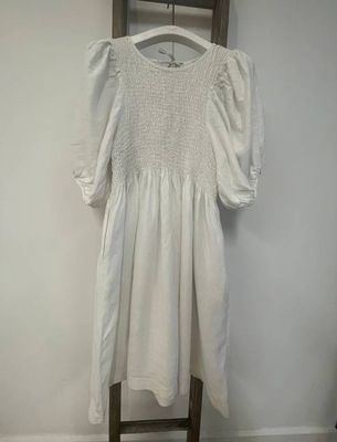 Layrah-May Linen Dress in White XS Preloved