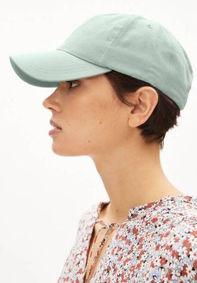 YENAAS BOLD CAP | lint