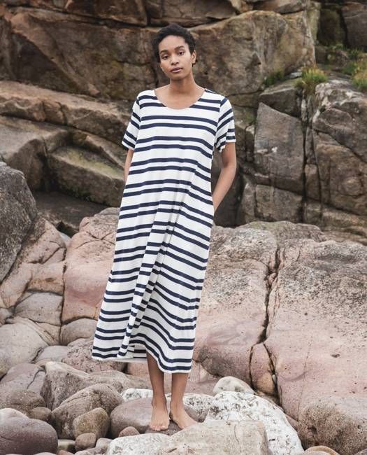 Viola-Sue Organic Cotton Dress In Off White & Navy