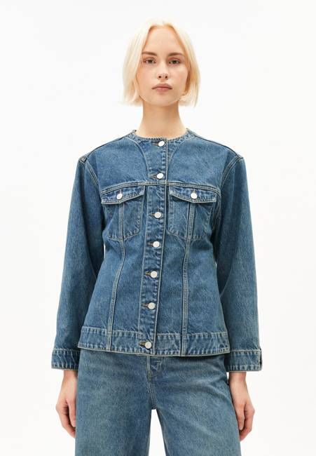 STRUKTURIERTE JEANSJACKE