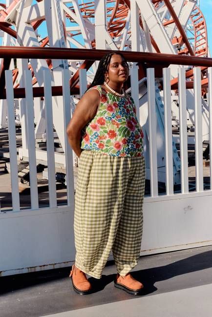 Obregon -  Barrel Leg Cotton Linen Trousers in Green Check