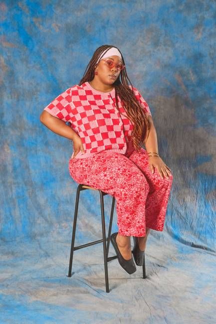 Lizzie - Cotton Short Sleeve Knitted Cardigan in Pink & Red Blurred Checkerboard