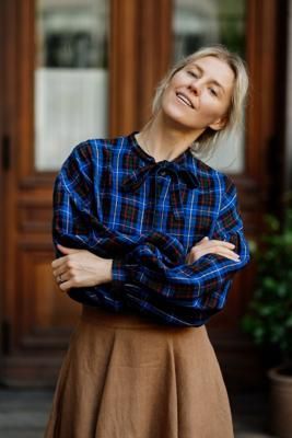 Clementine – Linen Shirt with Bow-Tie Collar
