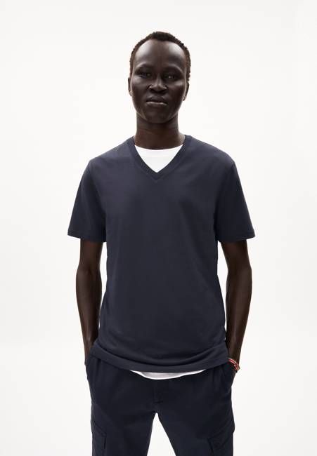 JAAMES V-NECK | night sky