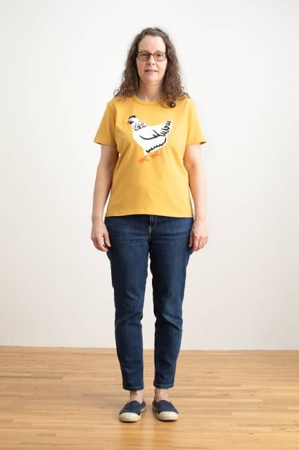Basic Tee - Chicken Ochre