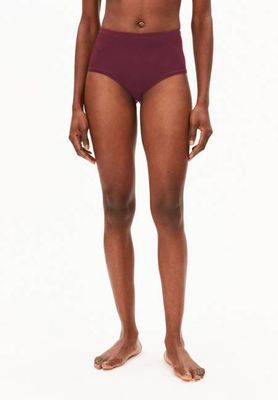 BIRTAA SHORTY | cranberry juice