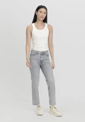 BEA High Rise Straight jeans made from organic denim