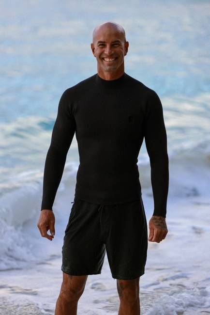 Buzzy Top 2mm Back Zip – Black