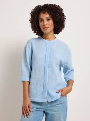 Blouse with structure