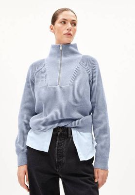 RONYIAAS VANISE| misty morning