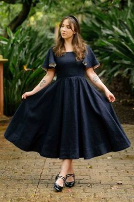 Nora – Square Neck Linen Dress with Butterfly Sleeves