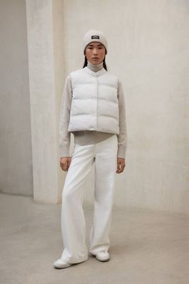 LIGHT GREY POUNCE VEST