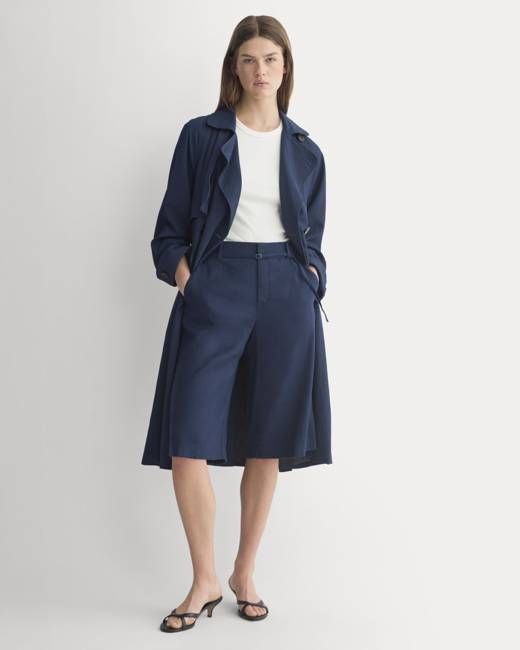 Long Tailored Short in Stretch Linen | Navy