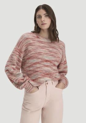 Relaxed knitted sweater made from pure alpaca