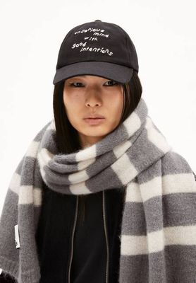 YENAAS INTENTIONS | black