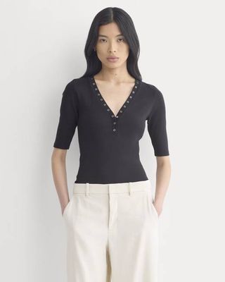 Luxe Rib V-Neck Henley | Black