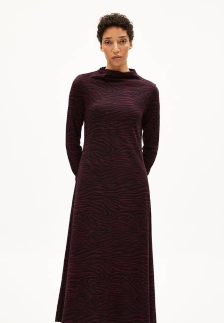 DAILIMAA ZEBRARAA | dark cranberry