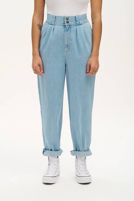 Addison - Denim Jeans in Light Wash Blue