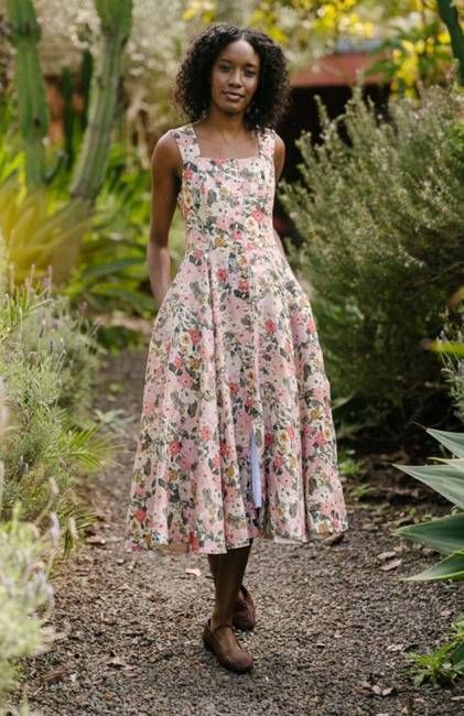 Underhill – Square-Neck Linen Midi Dress