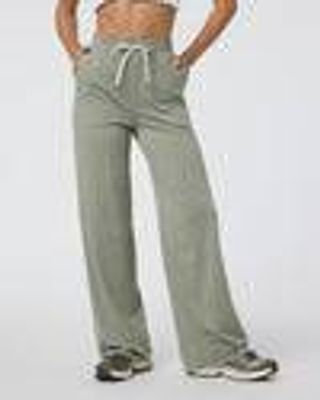 Halo Essential Wideleg Pant - Short | Laurel Heather | Vuori