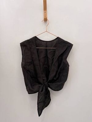 Sample Sale Valentina Top in Black Linen