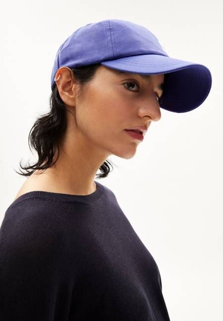 YENAAS BOLD CAP | vibrant violet