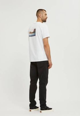 AADO VIEW| white