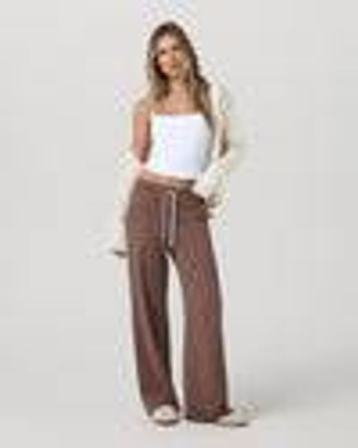 Halo Essential Wideleg Pant | Women's Sable Heather Pant | Vuori