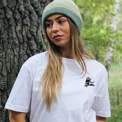 Besticktes T-Shirt mit Nachteule (Unisex)