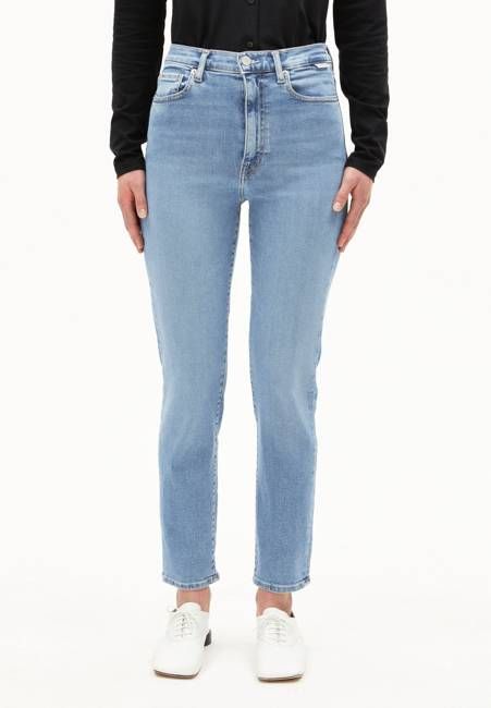 LEJAANI HIGH WAIST SLIM JEAN | dove