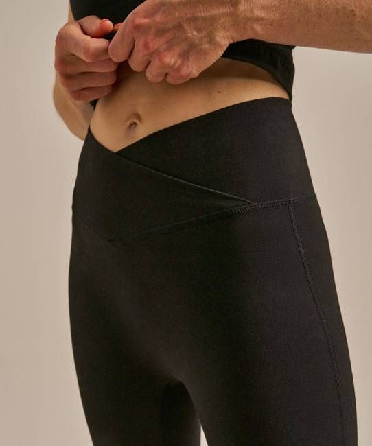 Enduro High Waisted Crossover Leggings