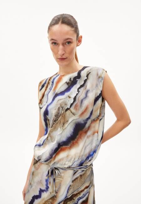 NERAA PÄRLAA | cinnamon dust