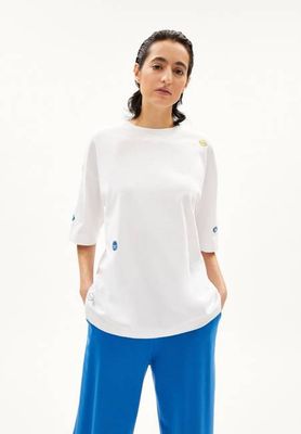 LAAURI STICKAA| white