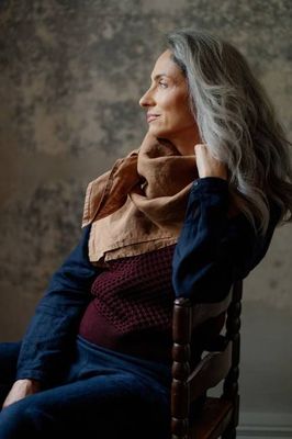 Palisandra – Linen Square Scarf