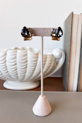 Collage Vintage Jewels