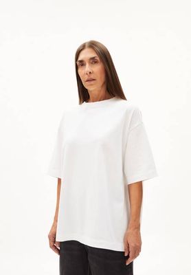 LAAURI| white