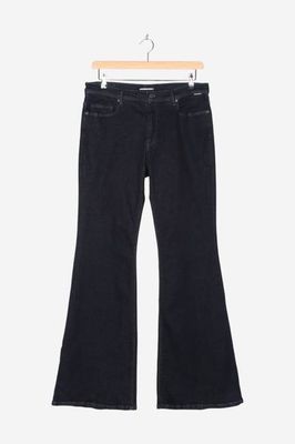 Jeans mit ausgestelltem Schnitt RS