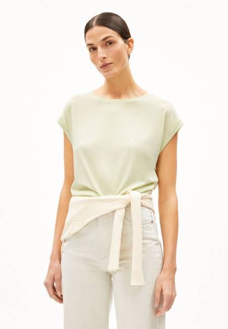 JILAANA T-SHIRT | pastel green