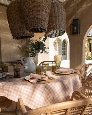Linen Tablecloth in gingham