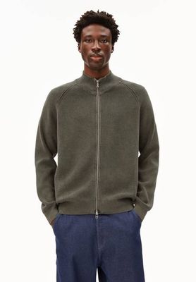 AARTYOM GMT DYE | forest pine