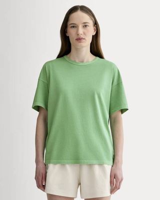 The Boyfriend Tee in Essential Cotton | Green Garment Dye