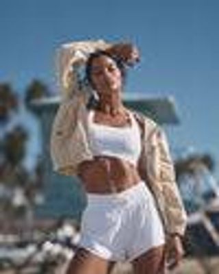 Daily Form Bra – Women's White Racerback Sports Bra – Bra – Vuori