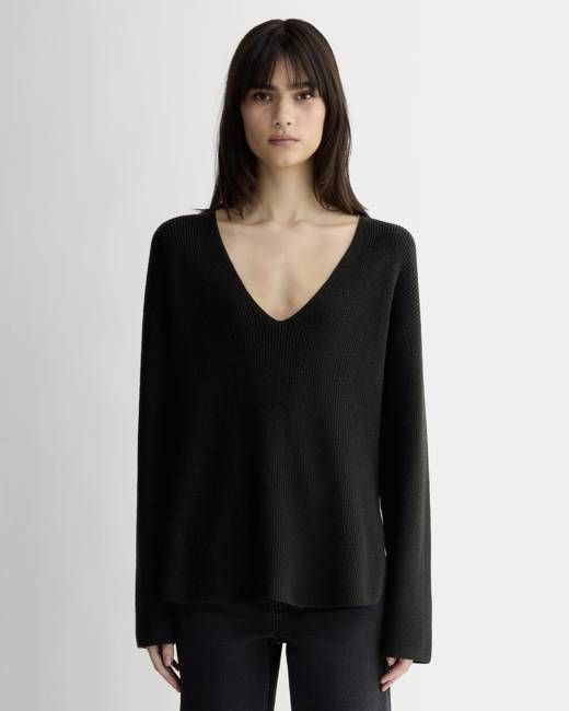 The Slouchy V-Neck in Everyday Cotton | Black