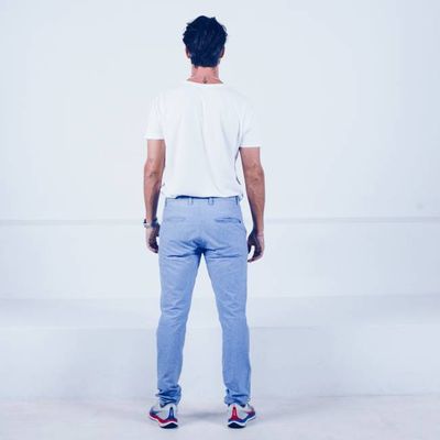 Chino - Gerecycled katoen en linnenmix - lichtblauw