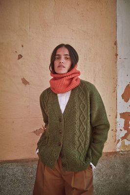 AMANDINE Neckwarmer Scarf in Merino Wool - Coral