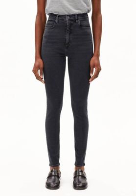 INGAA | echt schwarz gewaschen