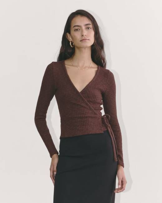 The Cozy Rib Wrap Top | Dark Mahogany